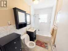 25 - 824 BRANT STREET | Burlington Ontario | Slide Image Sixteen