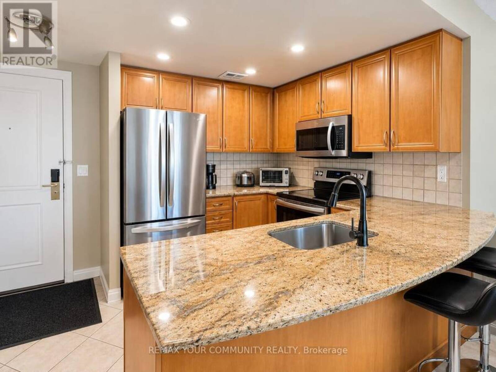 619 - 2727 KEELE STREET, Toronto, Ontario M3M 2E9