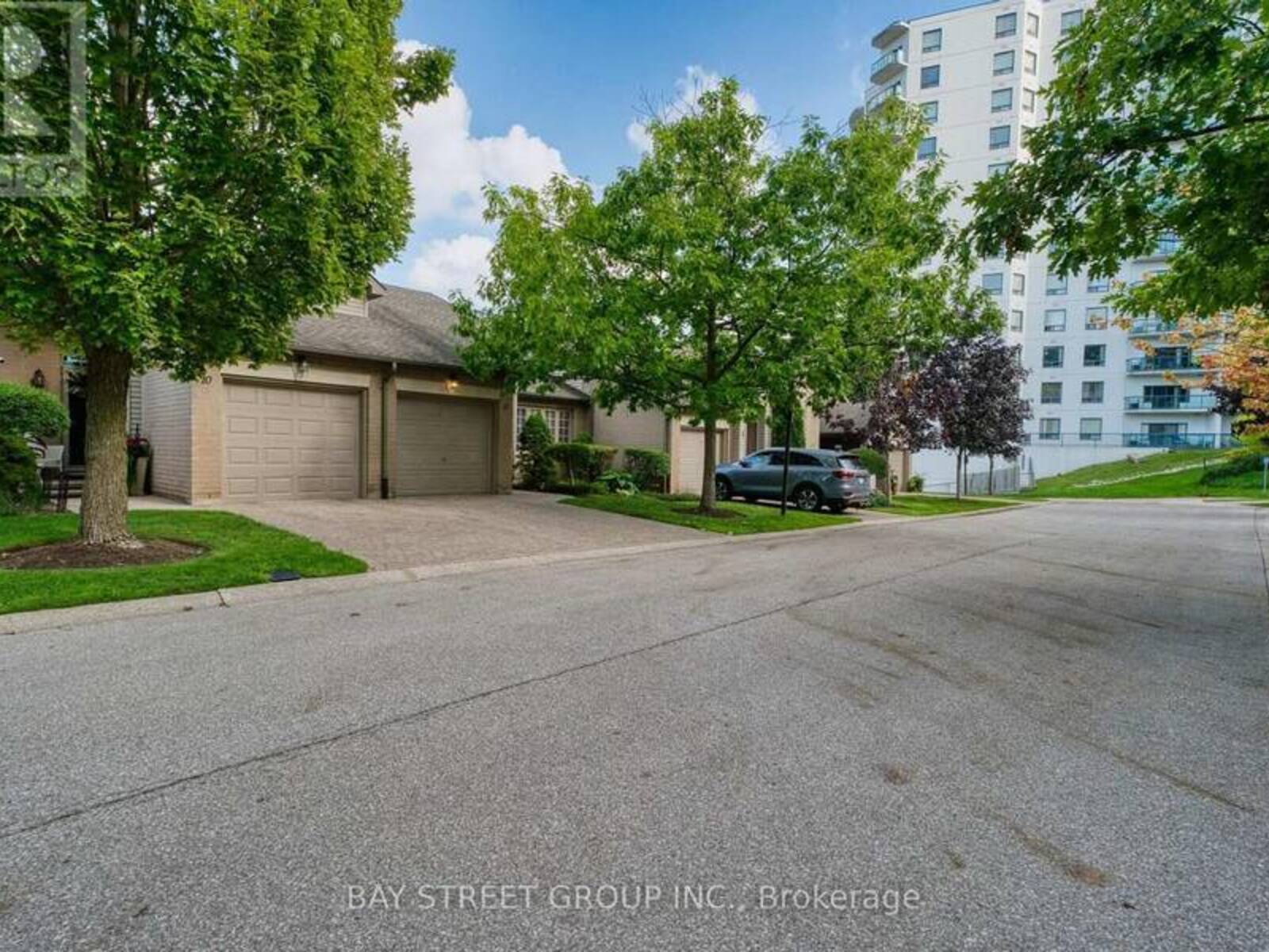 11 - 270 NORTH CENTRE ROAD, London, Ontario N6G 5E2