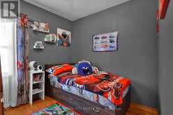 7 HALLS AVENUE | Brantford Ontario | Slide Image Eighteen