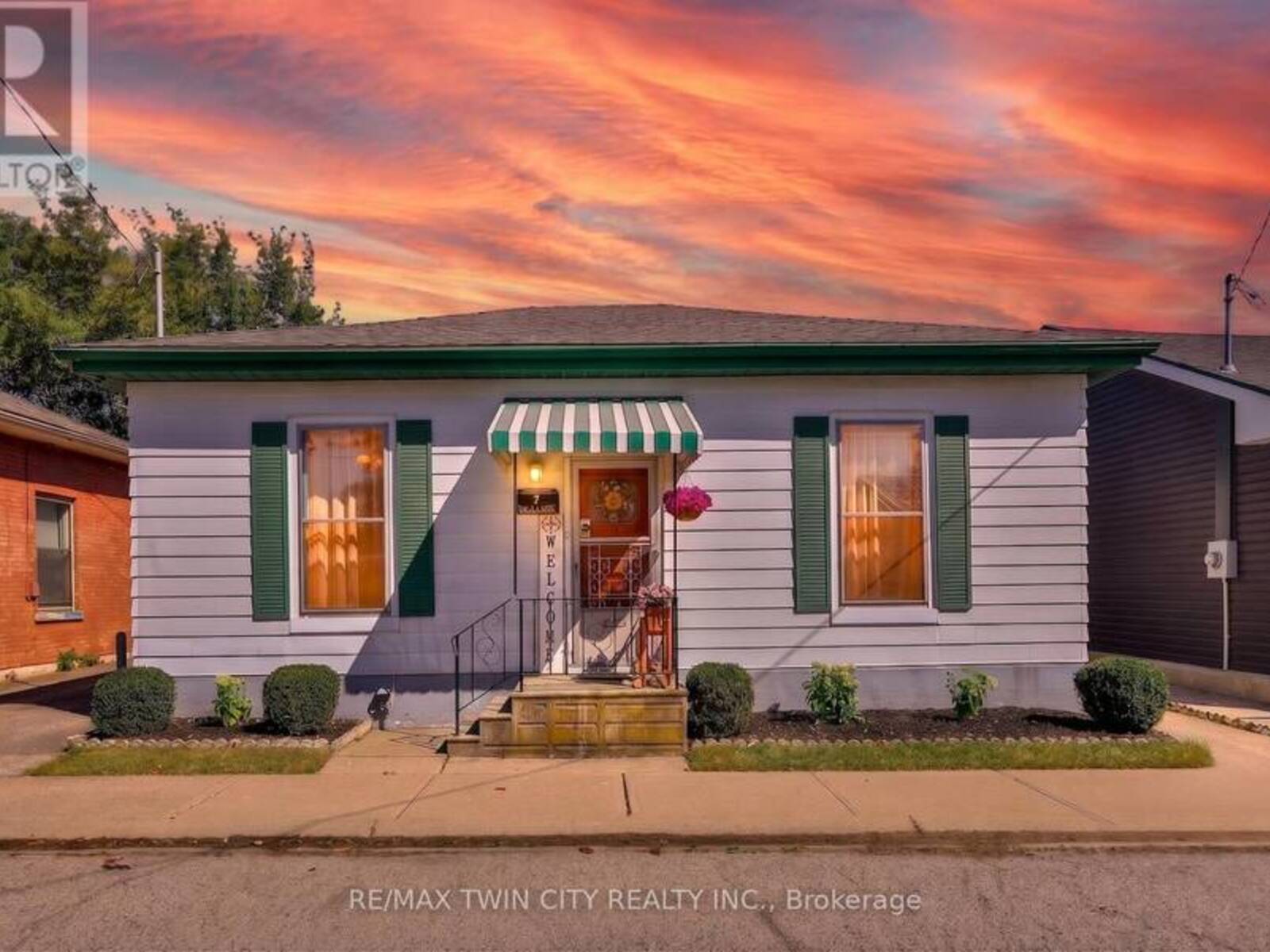 7 HALLS AVENUE, Brantford, Ontario N3T 3X2