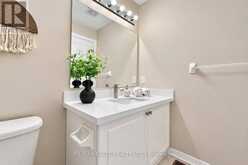 35 STONEHEATH CRESCENT | Markham Ontario | Slide Image Thirty-two