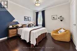35 STONEHEATH CRESCENT | Markham Ontario | Slide Image Thirty-five