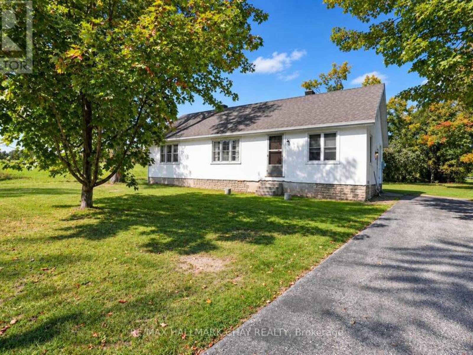 1402 RIDGE ROAD E, Oro-Medonte, Ontario L0L 1T0