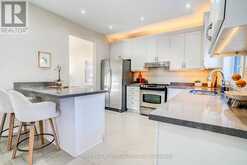 7 KINGSPOINT CIRCLE | Hamilton Ontario | Slide Image Six