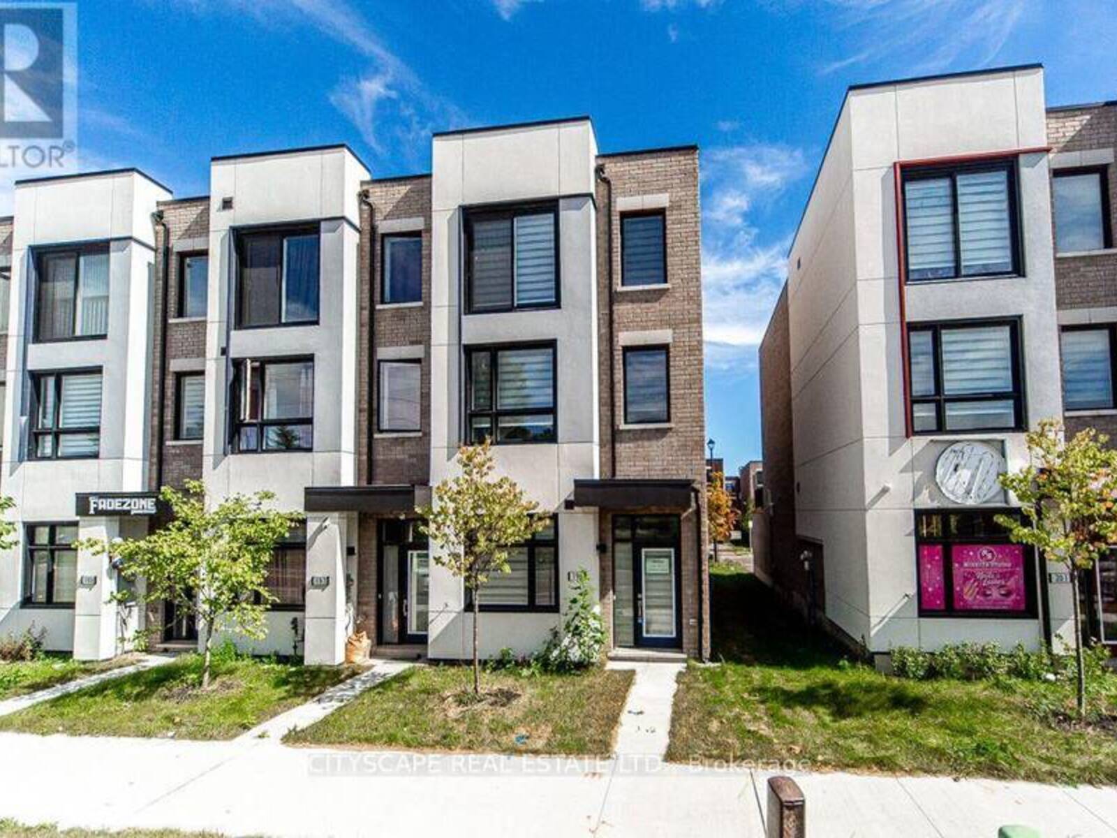 199 MONARCH AVENUE, Ajax, Ontario L1S 7M3