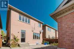 17 WILDMOOR STREET | Markham Ontario | Slide Image Five