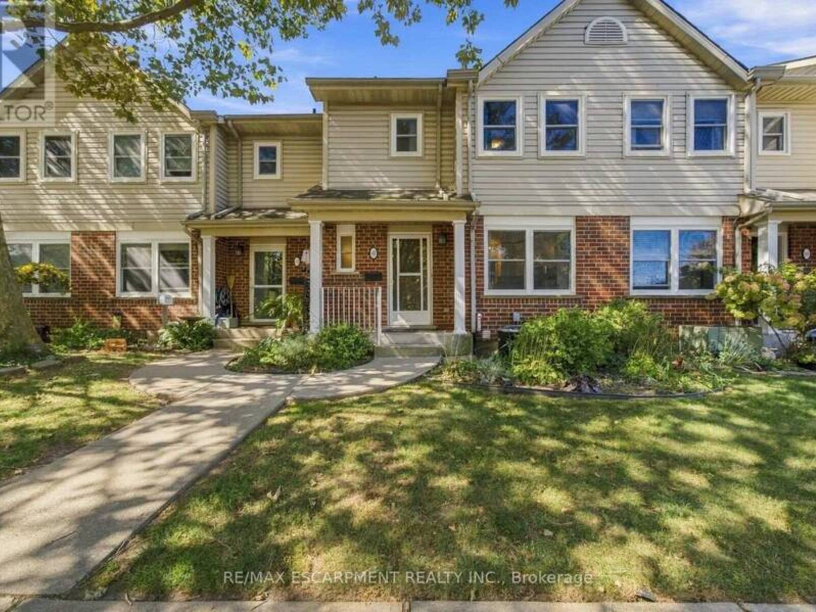 47 - 55 KERMAN AVENUE, Grimsby, Ontario L3M 5G2