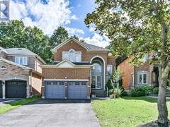 153 ESTATE GARDEN DRIVE Richmond Hill Ontario, L4E 3X8