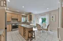 153 ESTATE GARDEN DRIVE | Richmond Hill Ontario | Slide Image Eleven