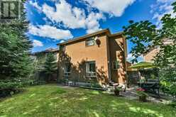 153 ESTATE GARDEN DRIVE | Richmond Hill Ontario | Slide Image Thirty-six