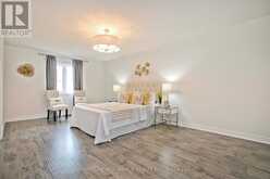 16 VENTURE AVENUE | Richmond Hill Ontario | Slide Image Nineteen