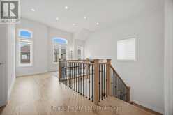 1400 YELLOW ROSE CIRCLE | Oakville Ontario | Slide Image Twenty