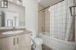 1400 YELLOW ROSE CIRCLE | Oakville Ontario | Slide Image Thirty-two