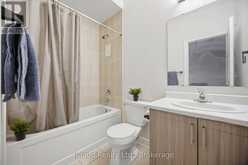1400 YELLOW ROSE CIRCLE | Oakville Ontario | Slide Image Thirty-six