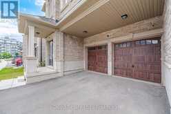 1400 YELLOW ROSE CIRCLE | Oakville Ontario | Slide Image Three