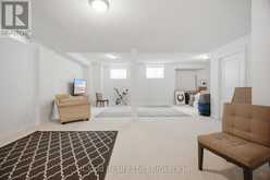1400 YELLOW ROSE CIRCLE | Oakville Ontario | Slide Image Forty-two