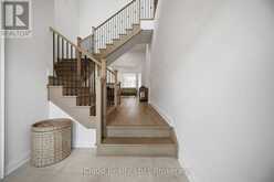 1400 YELLOW ROSE CIRCLE | Oakville Ontario | Slide Image Five