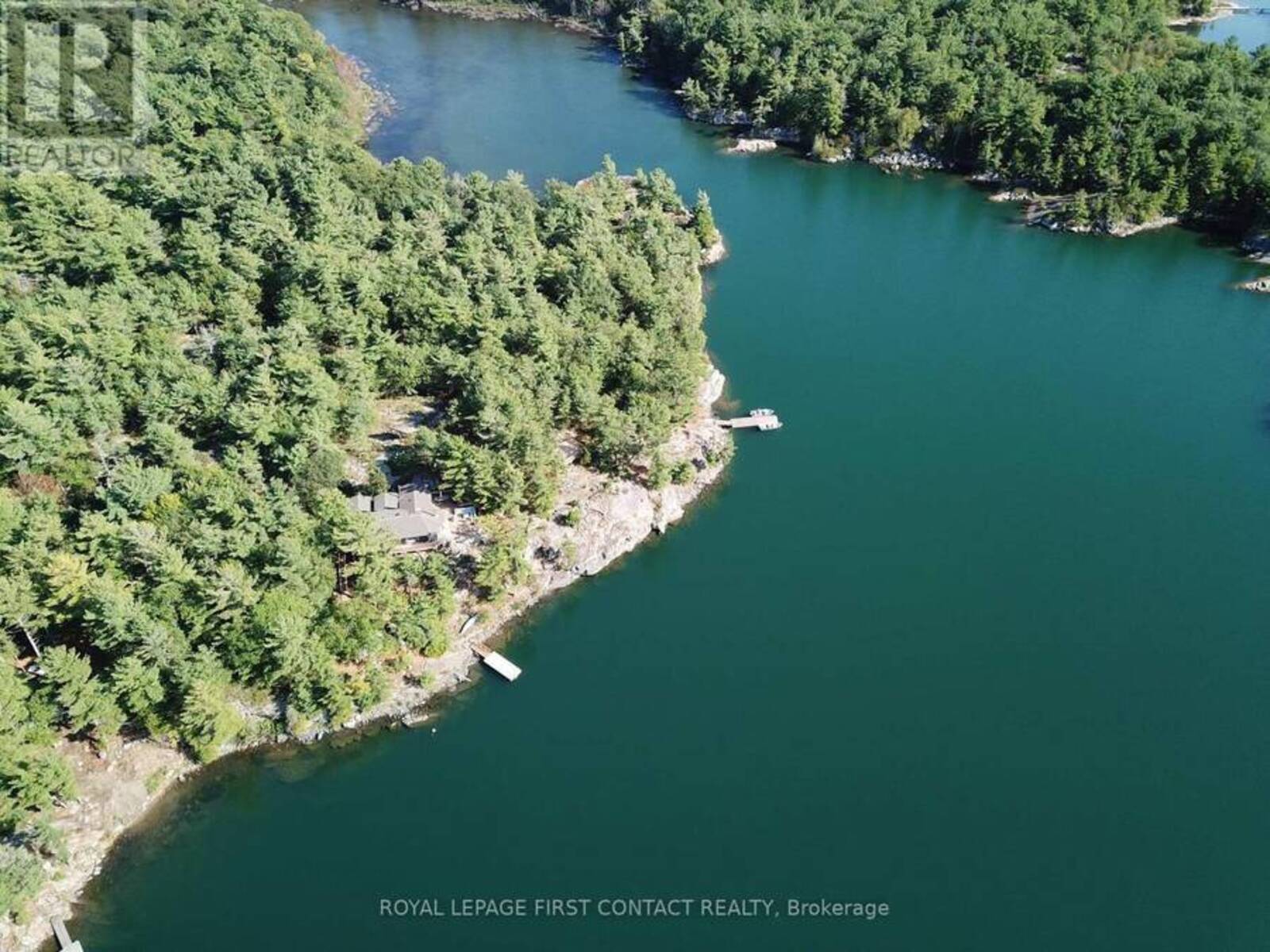 16 A97 ISLAND, Pointe au Baril, Ontario P0G 1K0
