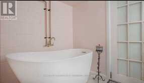 581 ARNHEM DRIVE | Oshawa Ontario | Slide Image Thirteen