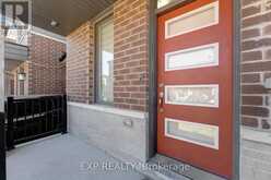 34 CIRCUS CRESCENT | Brampton Ontario | Slide Image Three