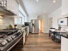 48 BELLBURY CRESCENT | Toronto Ontario | Slide Image Nine