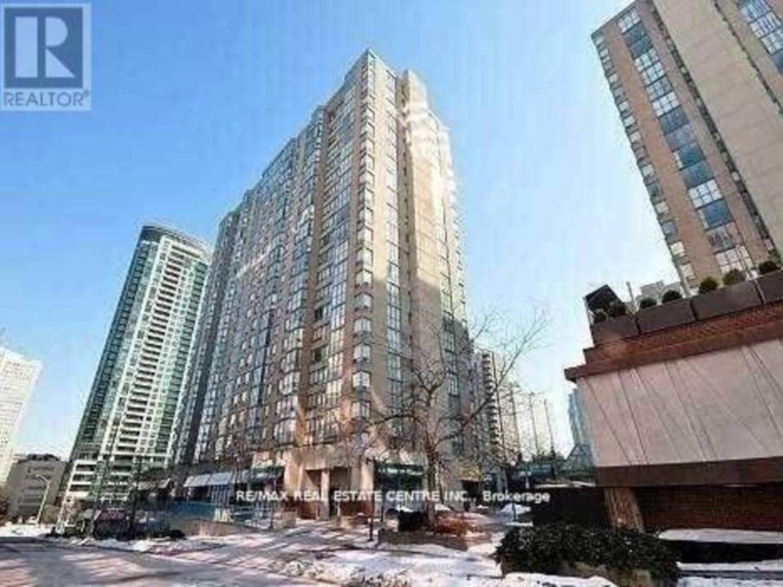 504 - 285 ENFIELD PLACE, Mississauga, Ontario L5B 3Y6