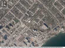 2124 HARRIS CRESCENT | Burlington Ontario | Slide Image Eighteen