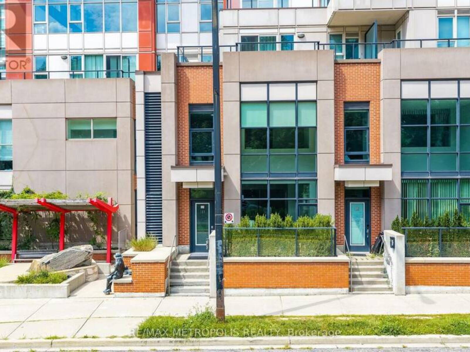 180 BOROUGH DRIVE, Toronto, Ontario M1P 0B5