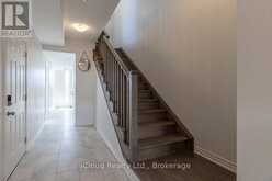 158 KEPPEL CIRCLE | Brampton Ontario | Slide Image Ten