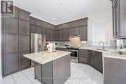 17 MONARCH DRIVE | Halton Hills Ontario | Slide Image Sixteen
