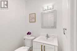 74 ROMANCE DRIVE | Richmond Hill Ontario | Slide Image Nineteen