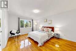 74 ROMANCE DRIVE | Richmond Hill Ontario | Slide Image Twenty-two