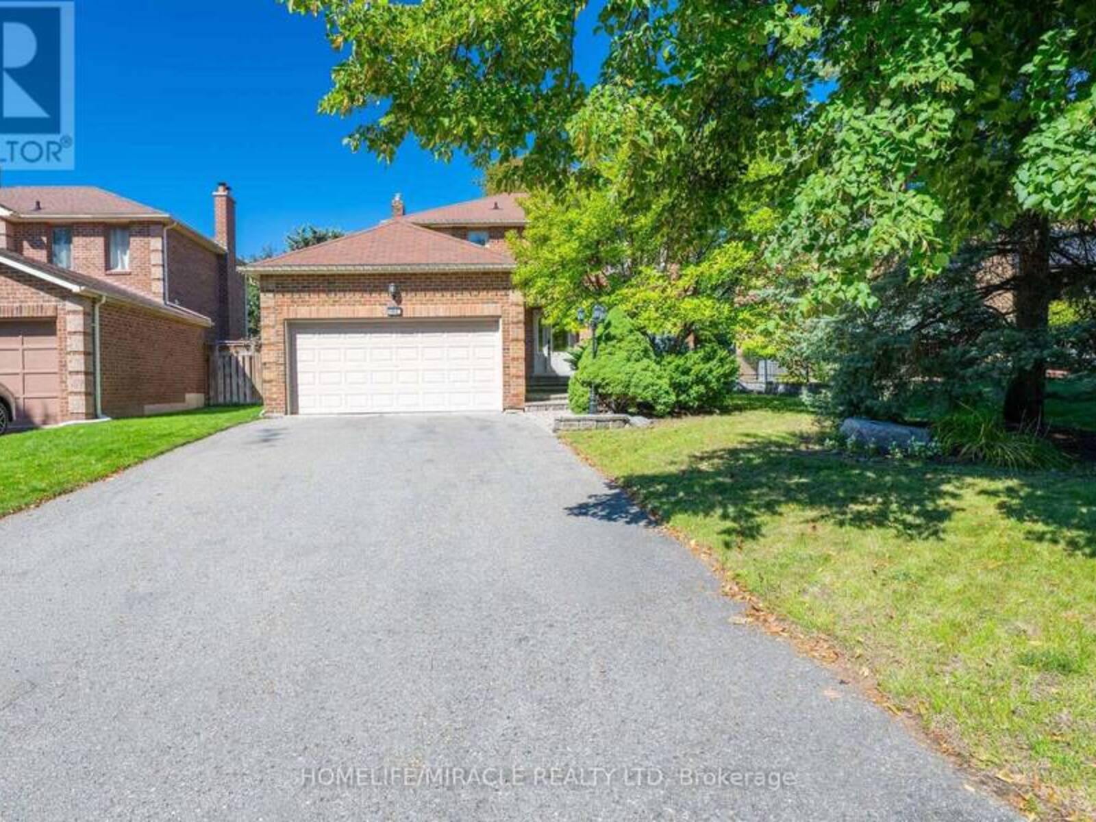 9 IRIS CRESCENT, Brampton, Ontario L6Z 3H8