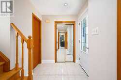 8 LOIRE COURT | Toronto Ontario | Slide Image Five