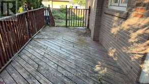 22 FOXCOTE CRESCENT | Toronto Ontario | Slide Image Twelve