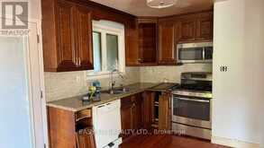 22 FOXCOTE CRESCENT | Toronto Ontario | Slide Image Fourteen
