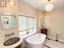 116 NORTH DEER LAKE ROAD | Huntsville Ontario | Slide Image Thirty-two