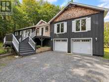 116 NORTH DEER LAKE ROAD | Huntsville Ontario | Slide Image Two