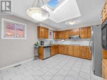 858 WETHERBY LANE | Mississauga Ontario | Slide Image Ten