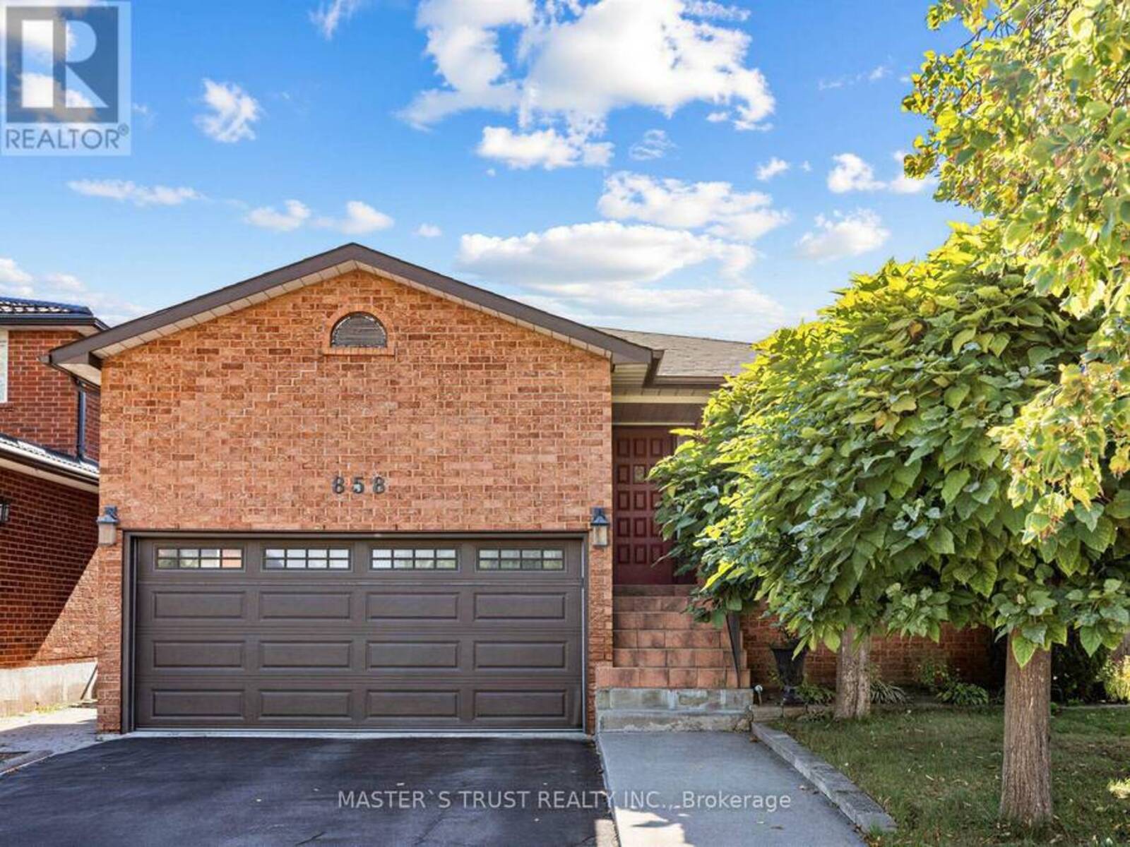858 WETHERBY LANE, Mississauga, Ontario L4W 4S9