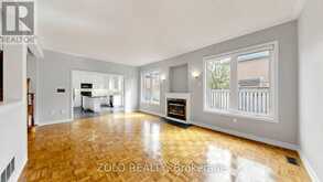 19 WALDRON CRESCENT | Richmond Hill Ontario | Slide Image Fifteen