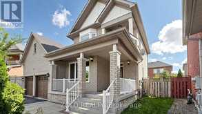 19 WALDRON CRESCENT | Richmond Hill Ontario | Slide Image Five