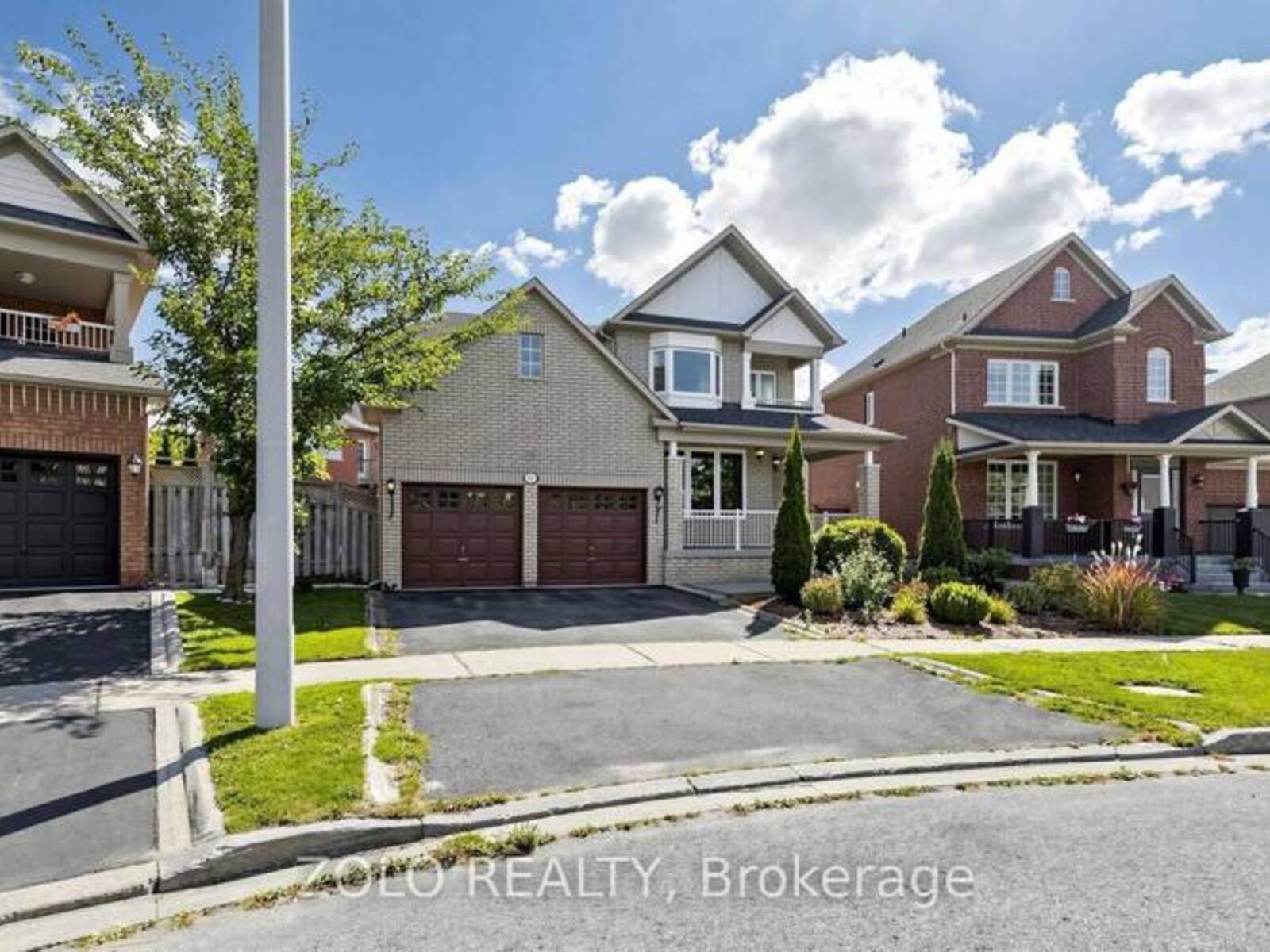 19 WALDRON CRESCENT, Richmond Hill, Ontario L4E 4A3