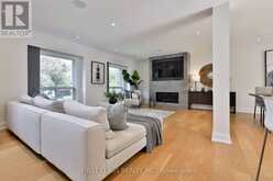 27 DELAIR CRESCENT | Markham Ontario | Slide Image Five