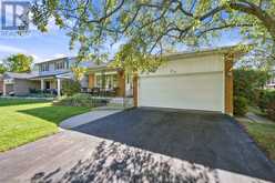 90 PRINGLE AVENUE | Markham Ontario | Slide Image Two