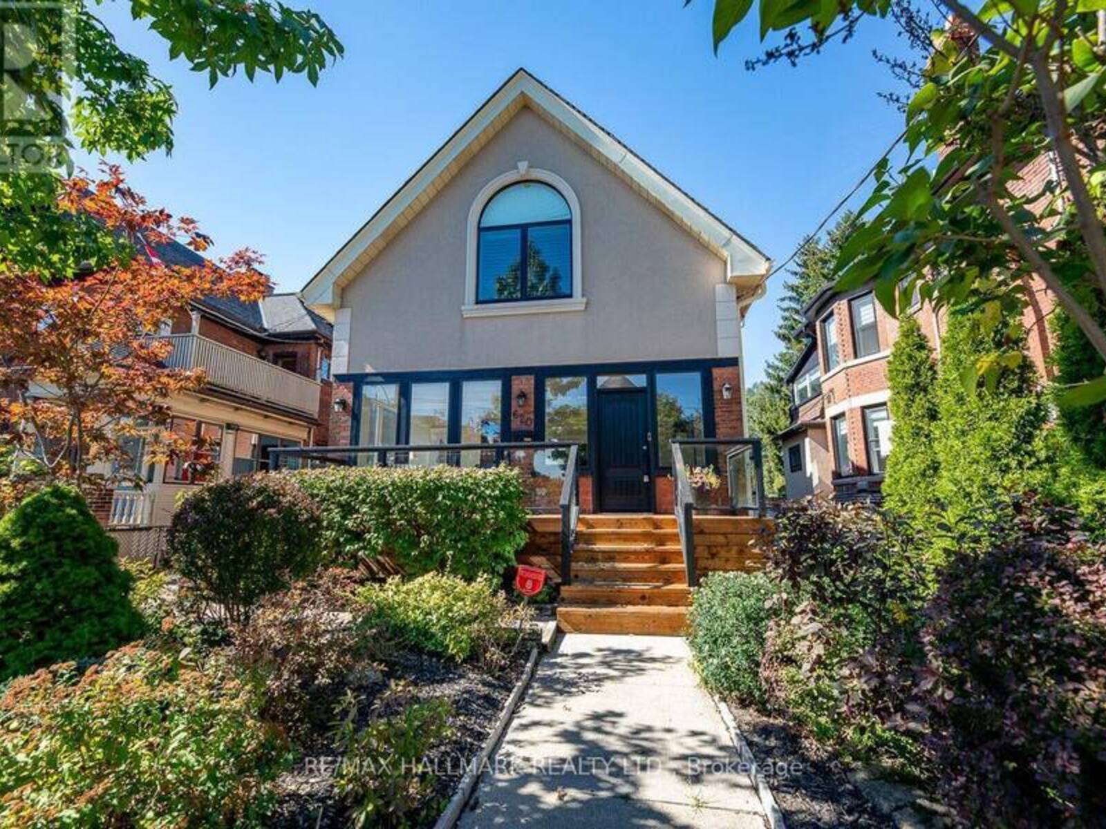 620 INDIAN ROAD, Toronto, Ontario M6P 2C6