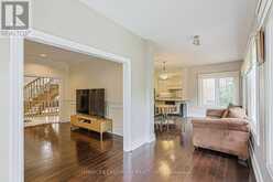 252 DUNVIEW AVENUE N | Toronto Ontario | Slide Image Thirteen