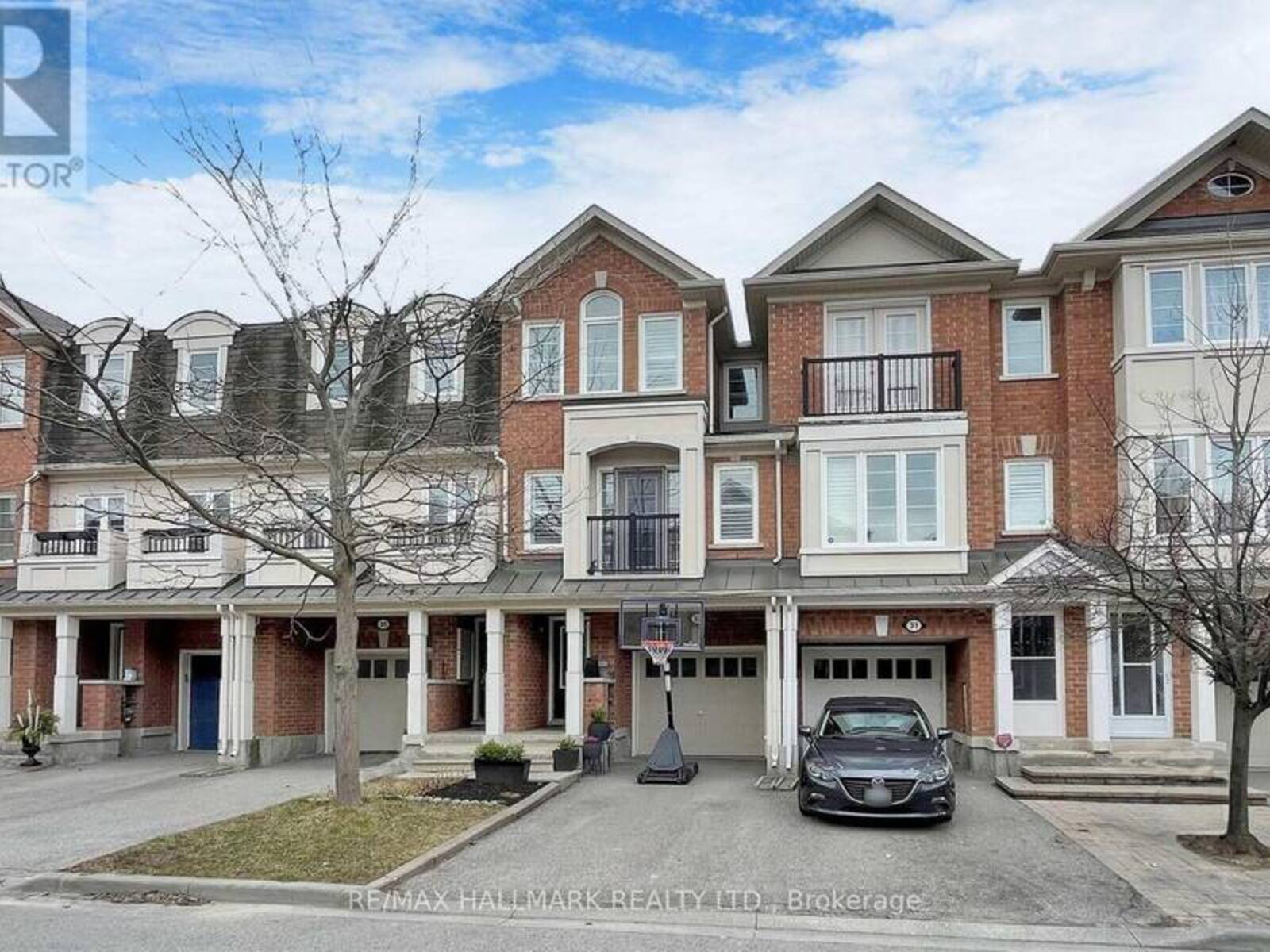 33 FERGUSON STREET, Toronto, Ontario M1L 0C9