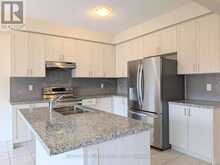 163 HERITAGE STREET | Bradford West Gwillimbury Ontario | Slide Image Ten